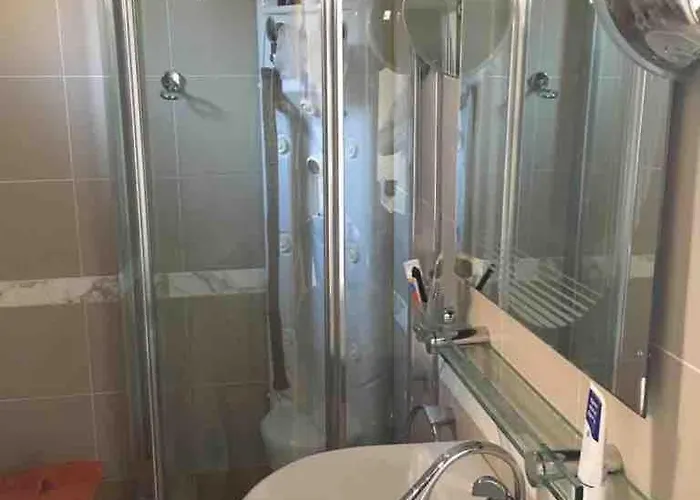 Villa Lavish Seaside With Garden And Stunning Views *