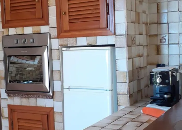 Lavish Seaside With Garden And Stunning Views